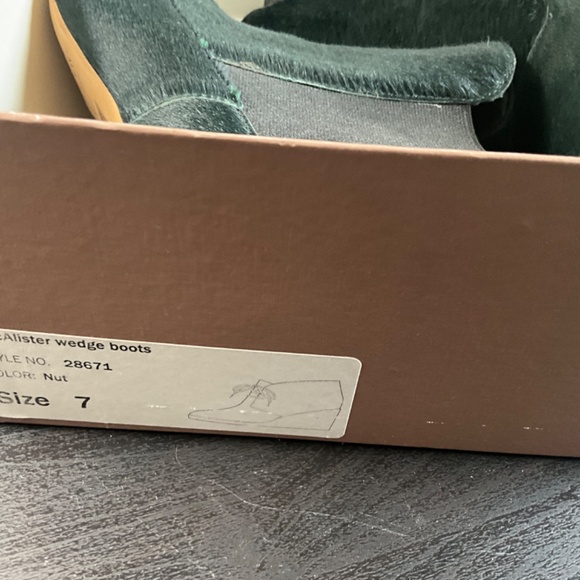 NWT Jcrew calf hair ankle boots 7 - Picture 7 of 7